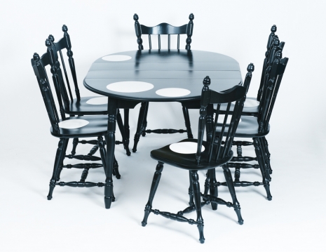 Table de style colonial noire avec rallonge + 6 chaises 1970